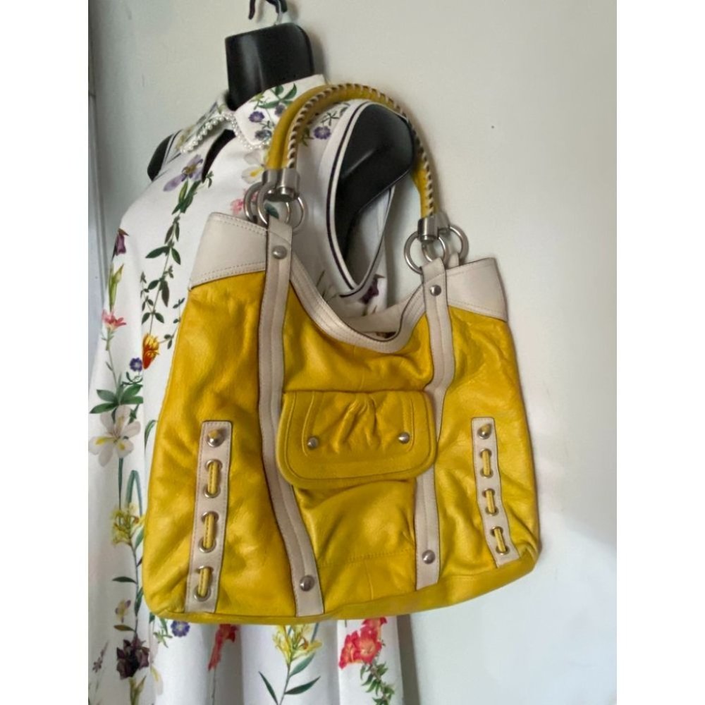 B. makowsky Yellow Leather Shoulder/ Handbag - Picture 10 of 14